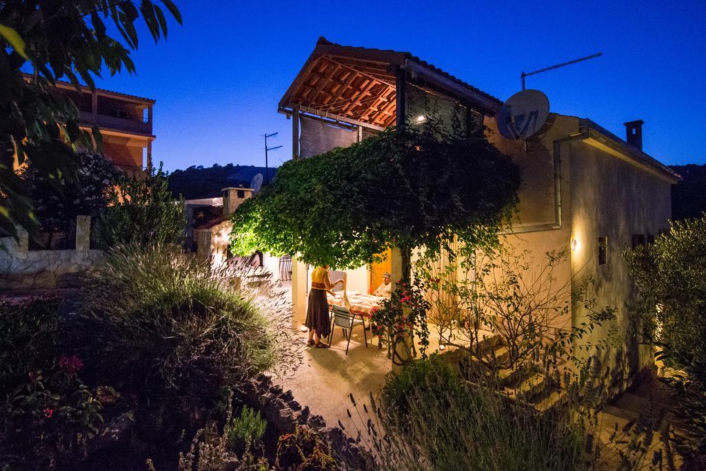 Apartments Pol Murvu ヴィス エクステリア 写真