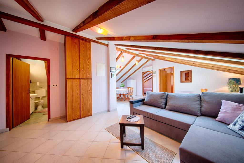 Apartments Pol Murvu ヴィス エクステリア 写真