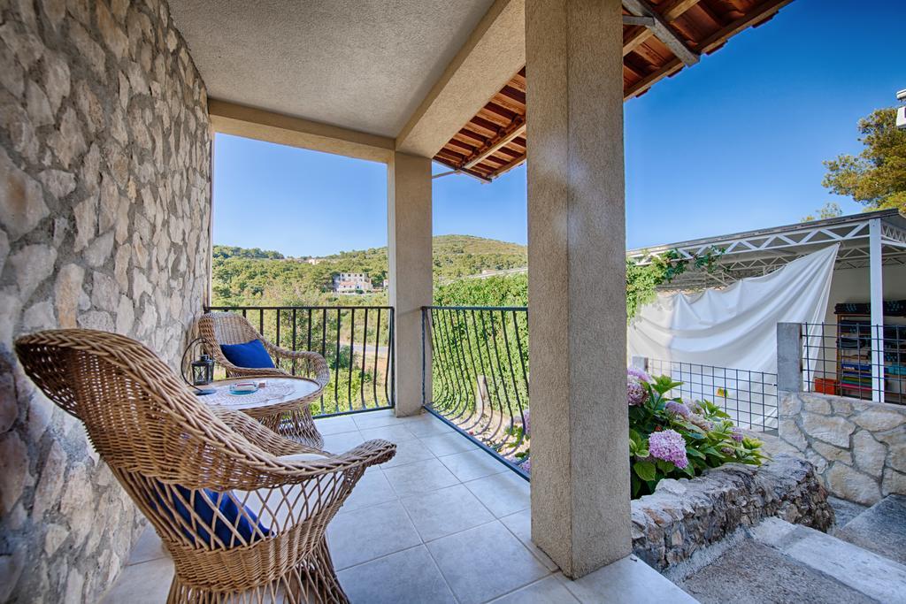 Apartments Pol Murvu ヴィス エクステリア 写真