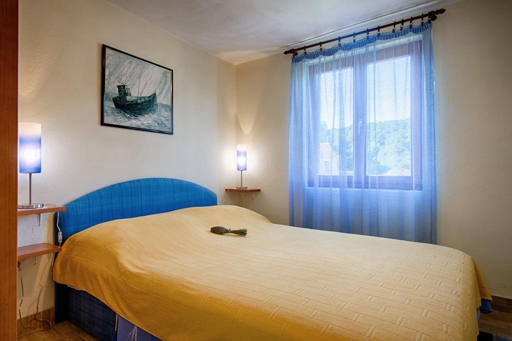 Apartments Pol Murvu ヴィス エクステリア 写真
