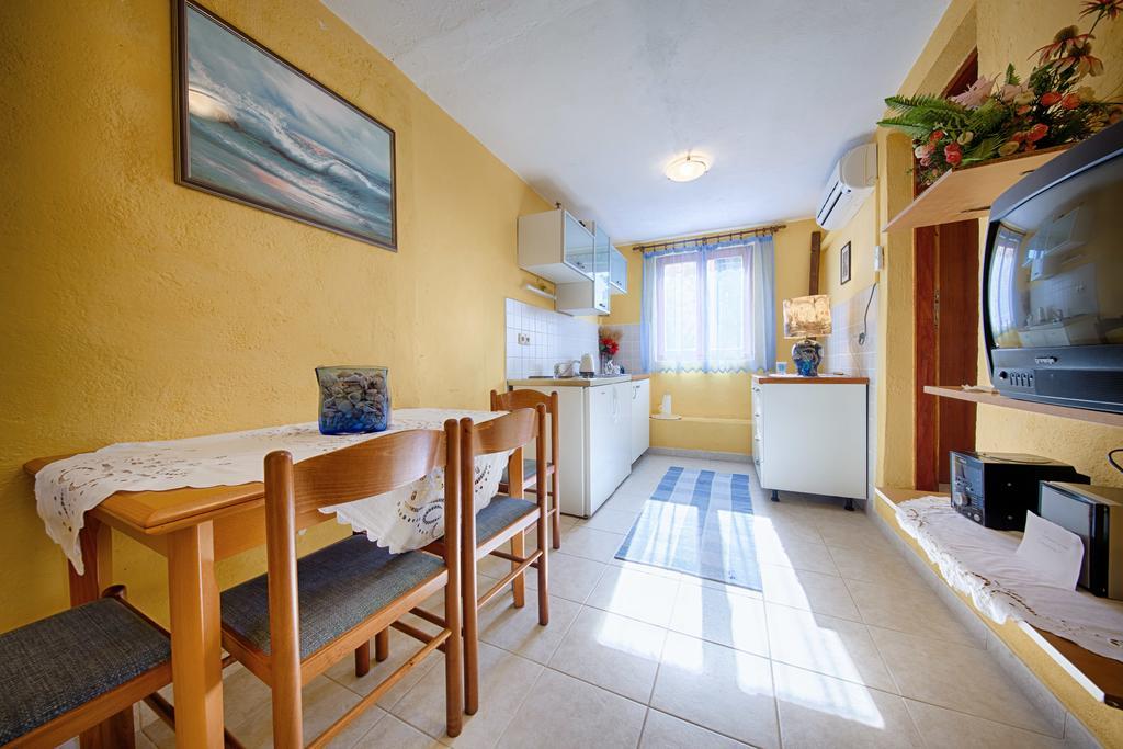 Apartments Pol Murvu ヴィス エクステリア 写真